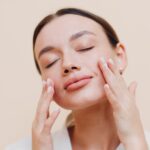 A Guide To Choosing Between Full Facelift and Mini Facelift for Subtle Rejuvenation